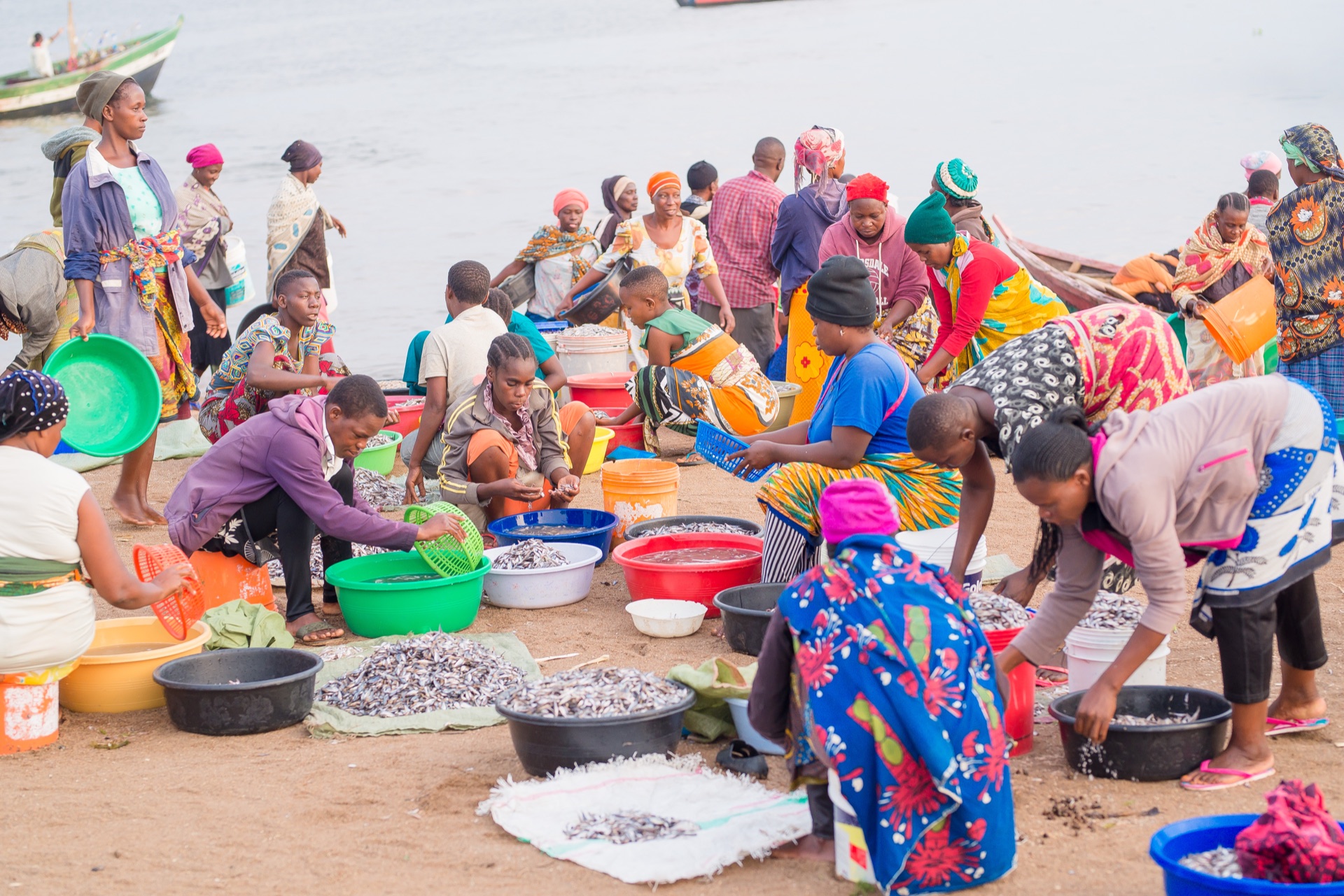 Community activity at Lake Victoria